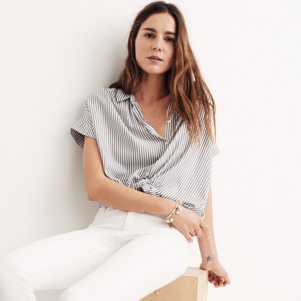 Madewell Blue and White Tie Front Button Down Shirt